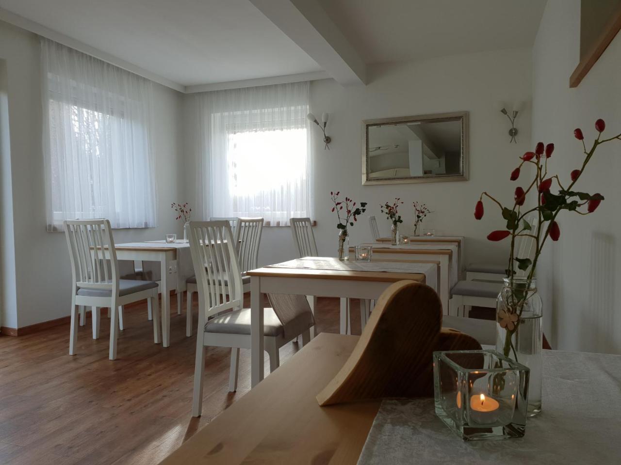 Bed And Breakfast Mittelkaernten Althofen  Ngoại thất bức ảnh